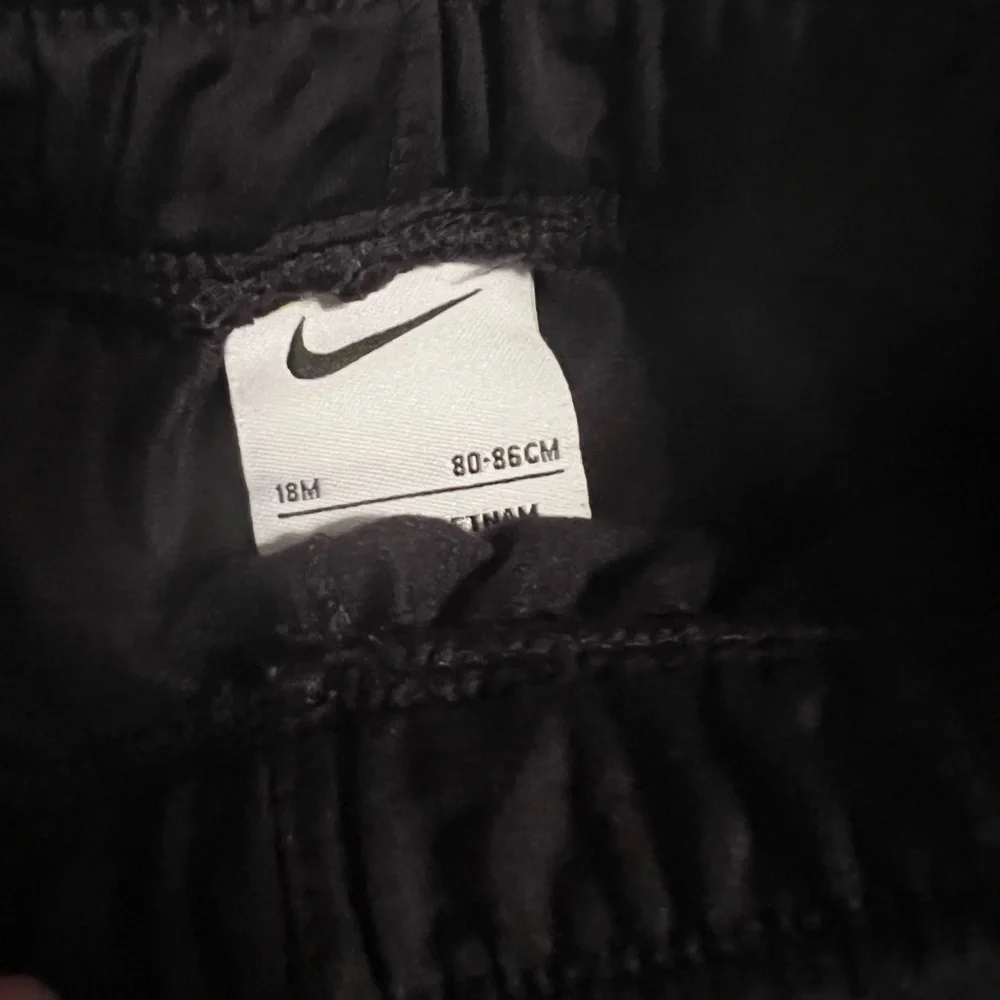 Nike, 18 months old, matching long sleeve onesie and athletic pants. - Picture 2 of 3